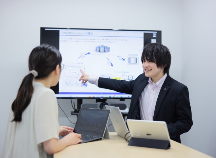 ���ӂ̐��𒇉�A�m�C�����߂�