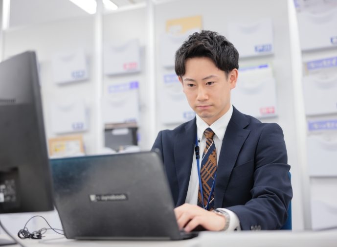 �ӔC����d���ŁA�o����ςݏd�˂�